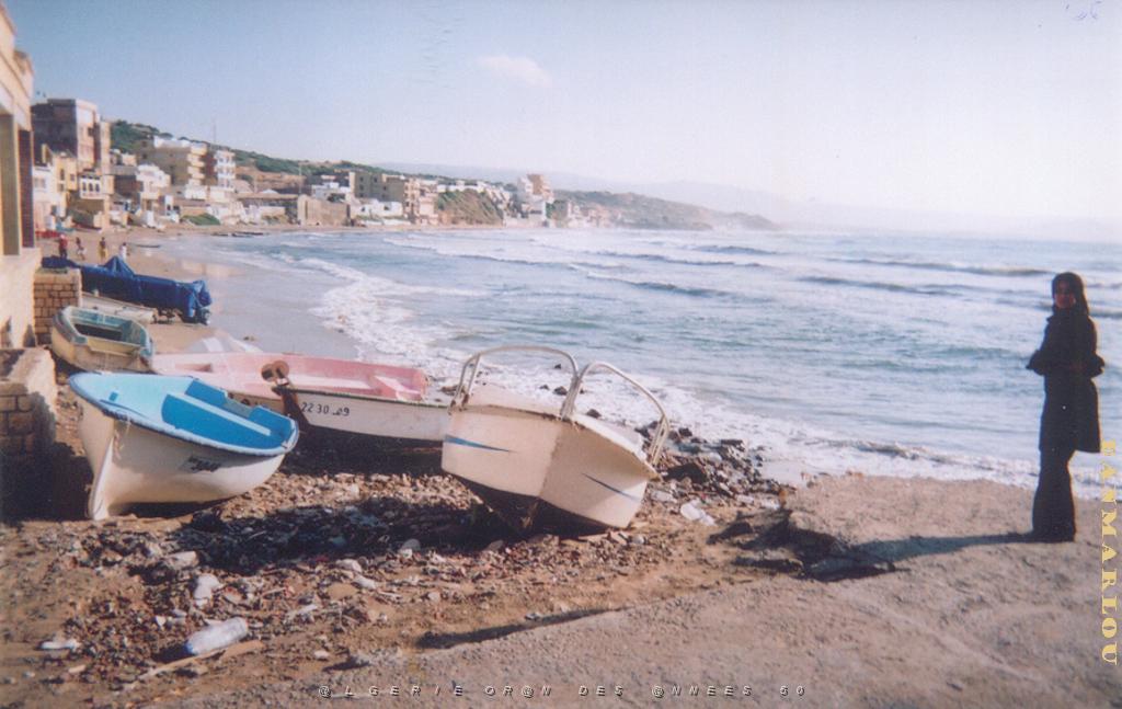 VOYAGE DU 09 2005 014 BOU SFER LES CORALESS LA PLAGE.JPG
